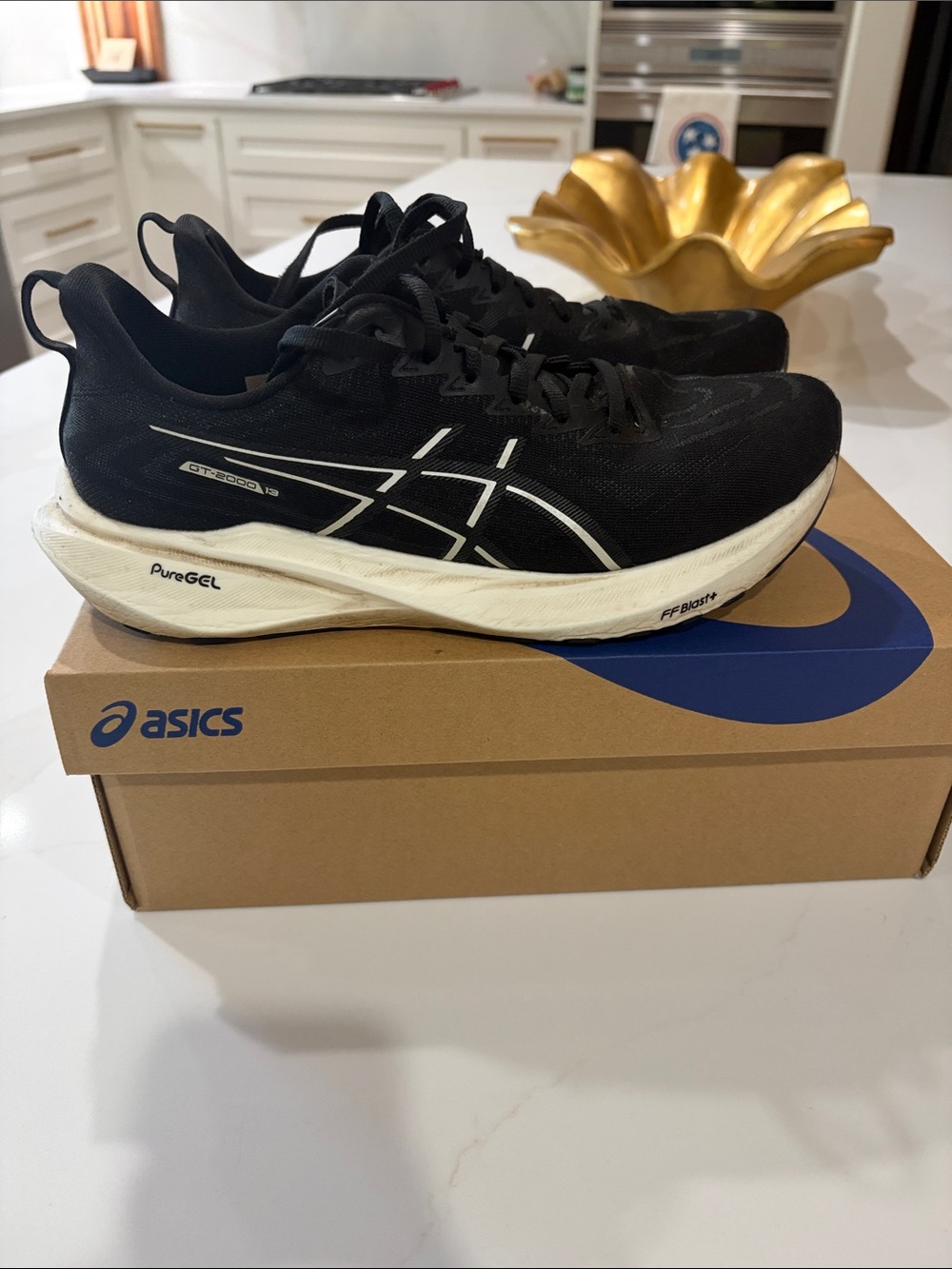 ASICS Black and White Womens Running Shoes GT-2000-13 Style